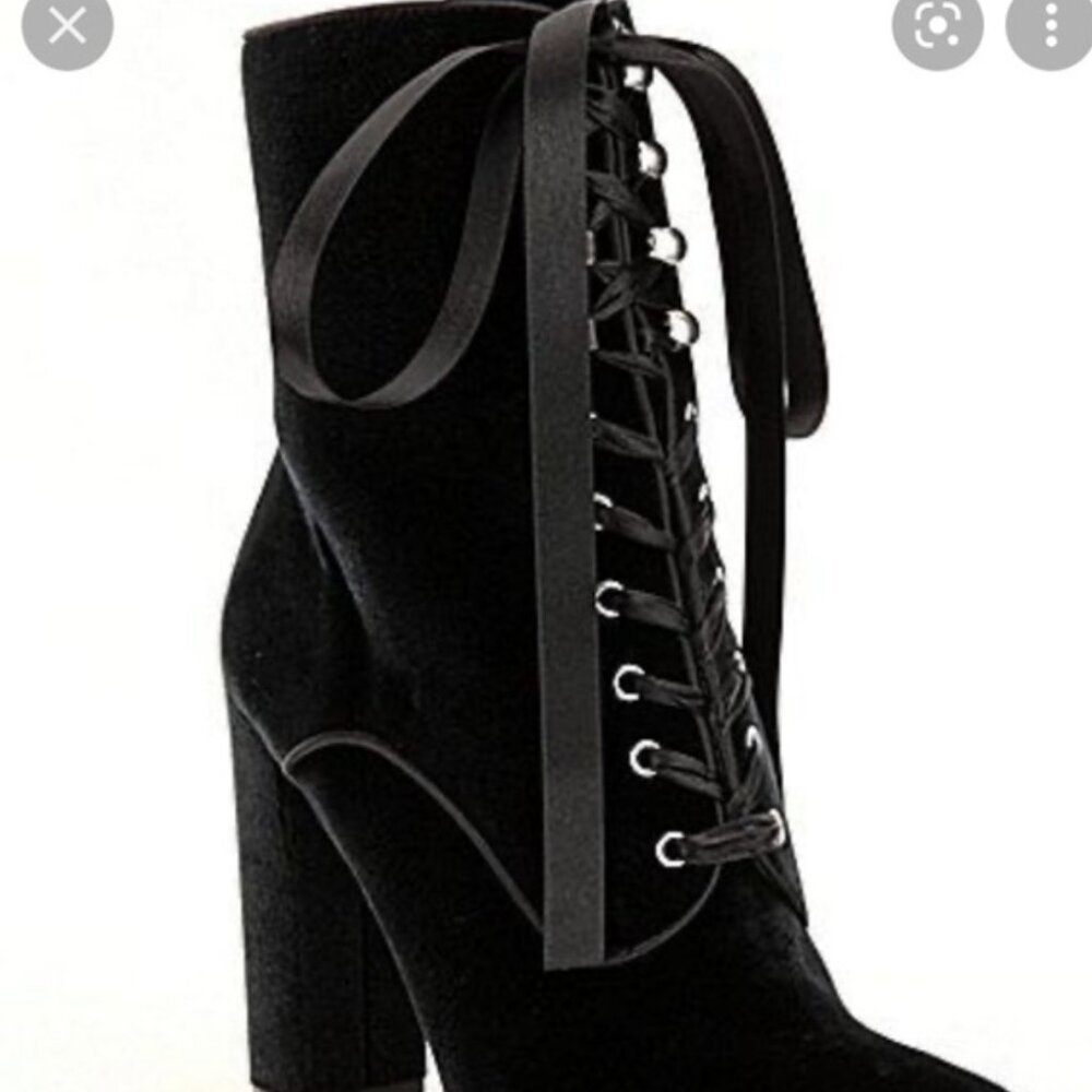 Steve Madden Evolved lace up black velvet booties